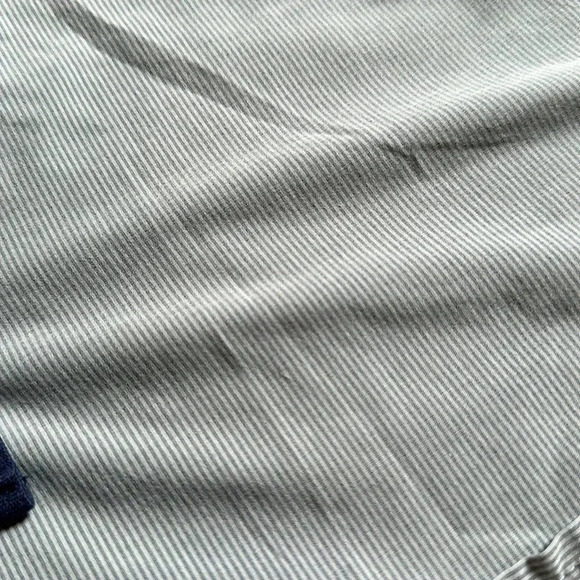 Athleta pinstripe elastic waist shorts size M pockets drawstring - Picture 2 of 5